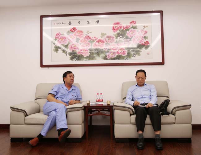 中国机械工业集团河南分公司党委书记、总经理郭春阳一行到公司交流访谈